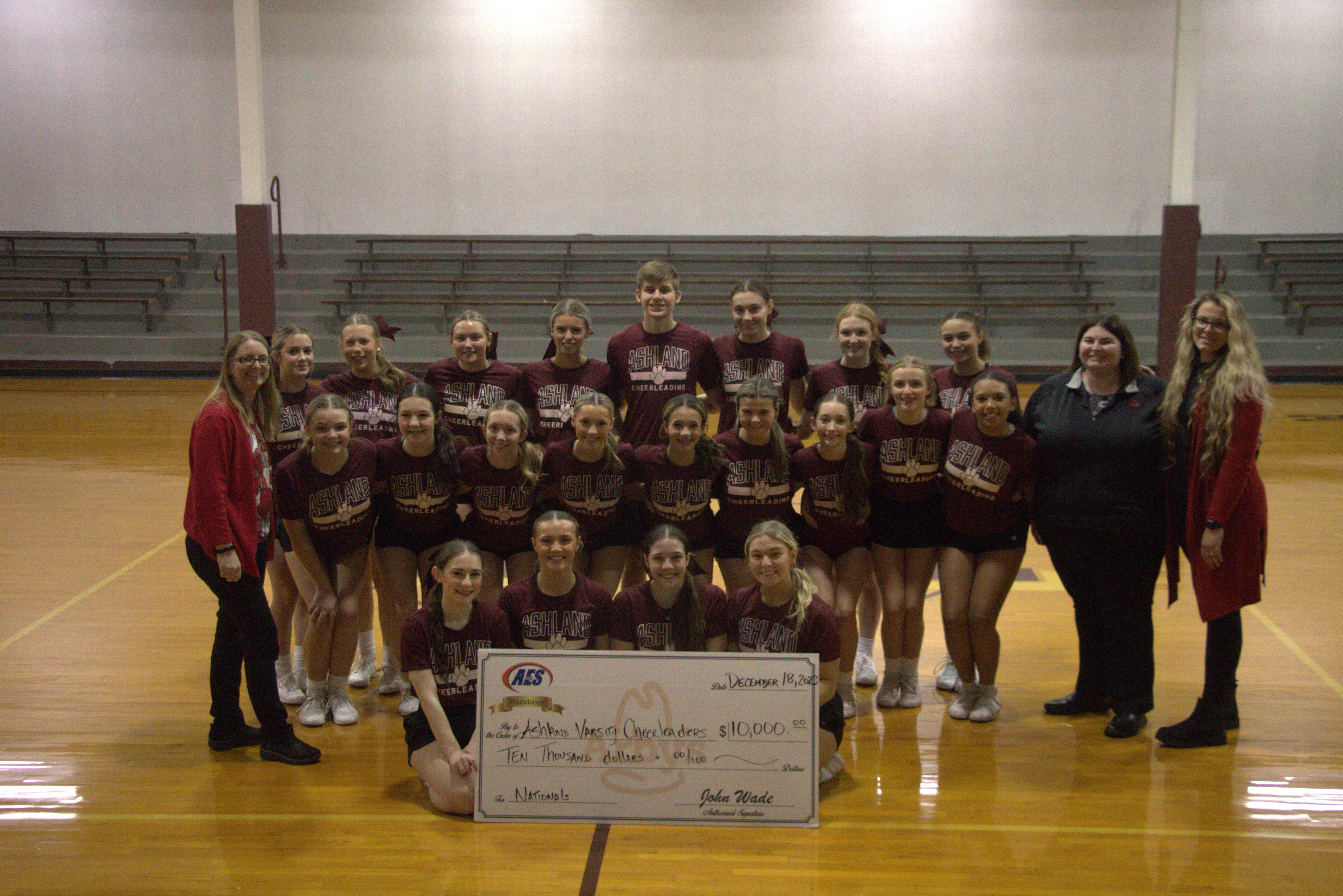 Ashland Cheerleaders Shoot for the Stars: Donation Cheers on Nationals Trip