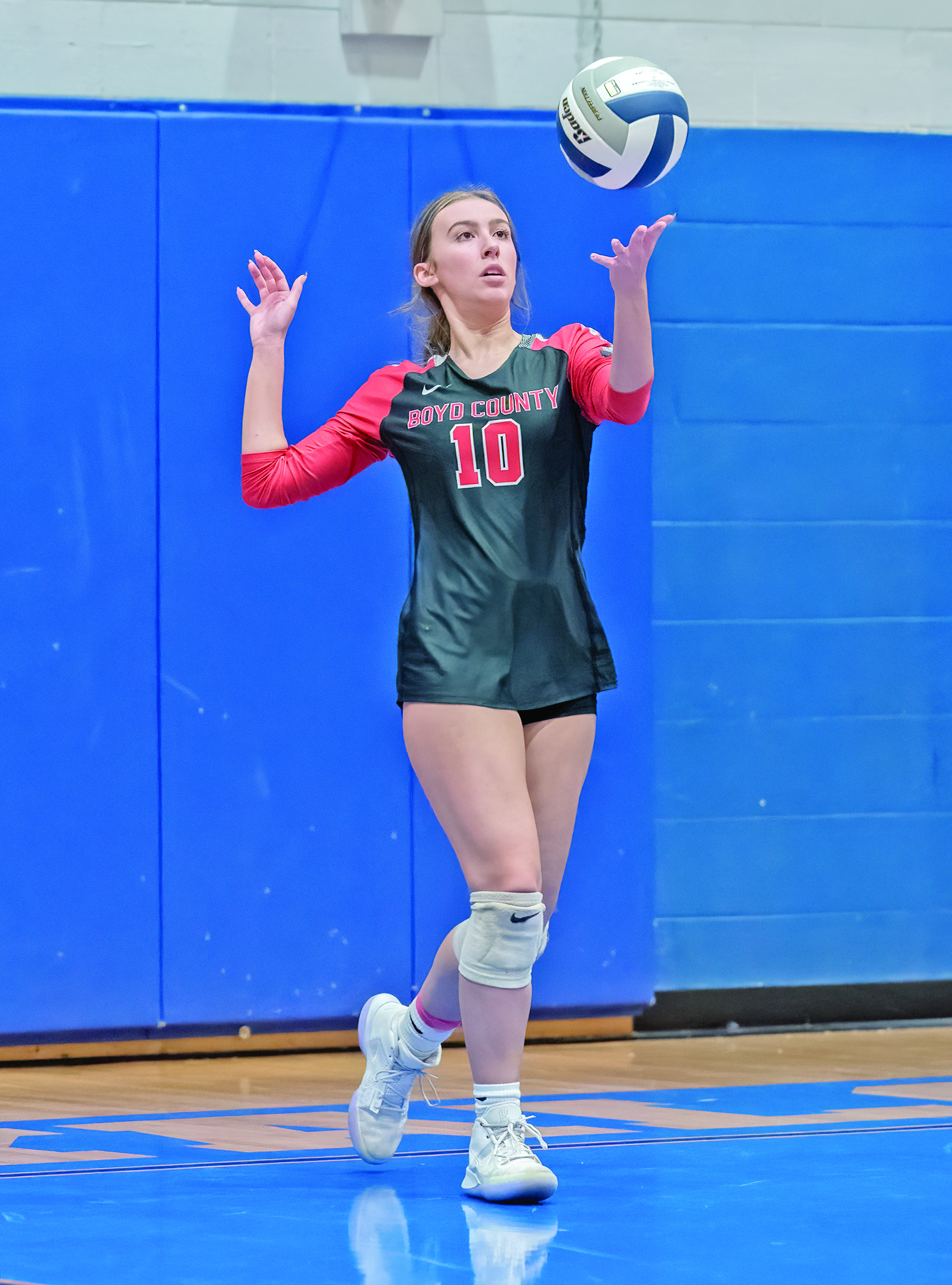 Boyd, Russell Win Districts for Volleyball